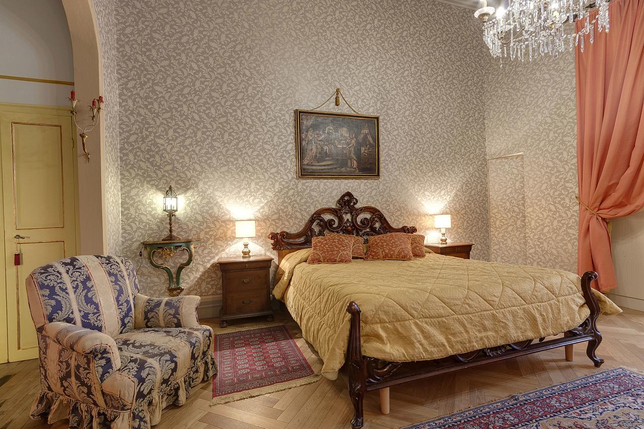 شقة Palazzo Bucciolini فلورنس الغرفة الصورة